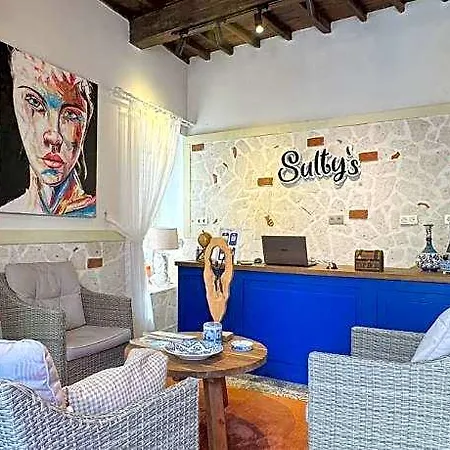 Hotel Sulty's Village Center *