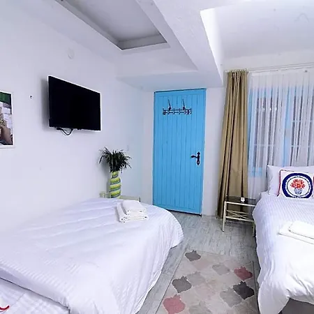 Hotel Sulty's Village Center *